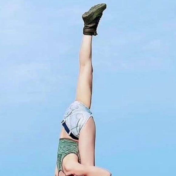 Meet your Posher, Katherine - Picture 3 of 6